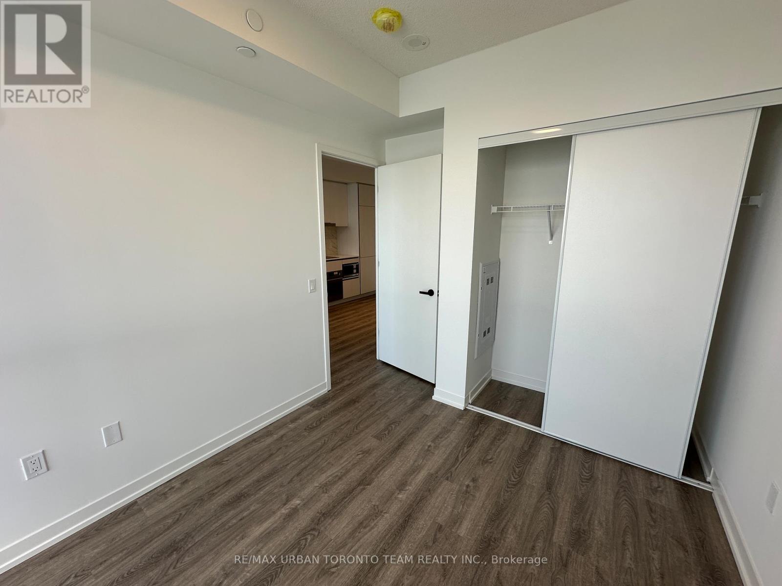 5703 - 8 Interchange Way, Vaughan, Ontario  L4K 5Z7 - Photo 7 - N12813976