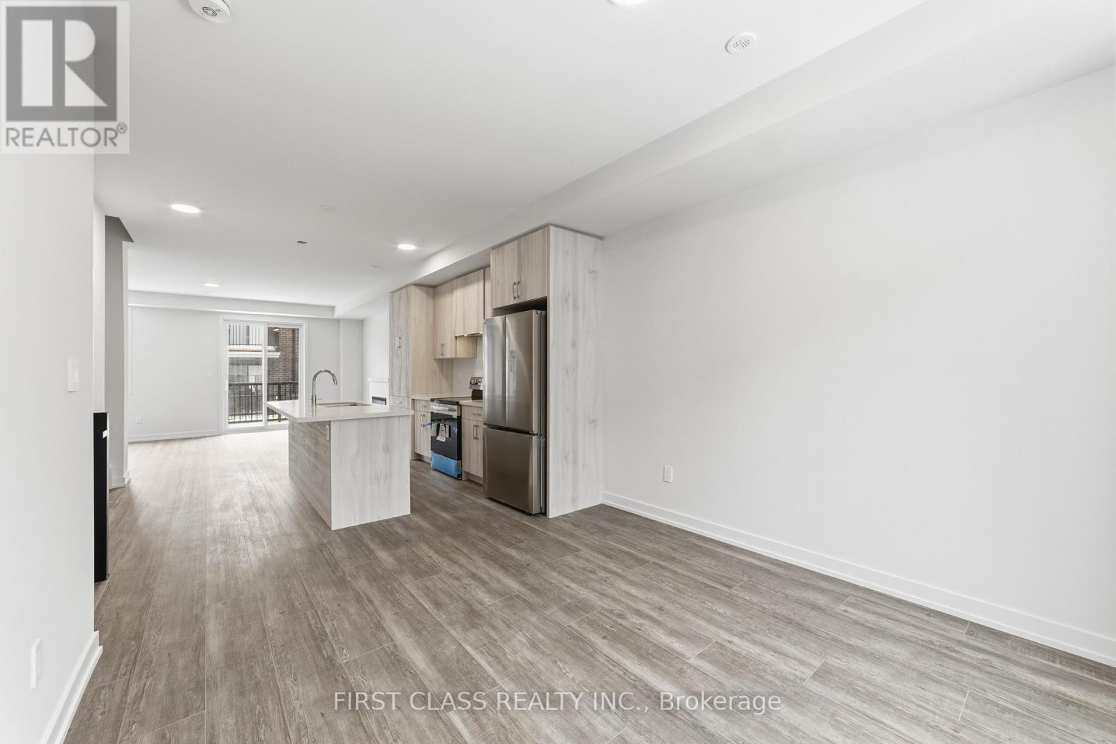 12 Mermot Lane, Richmond Hill, Ontario  L4B 0J5 - Photo 2 - N12813992