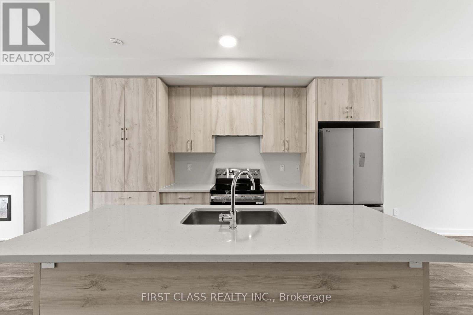 12 Mermot Lane, Richmond Hill, Ontario  L4B 0J5 - Photo 9 - N12813992