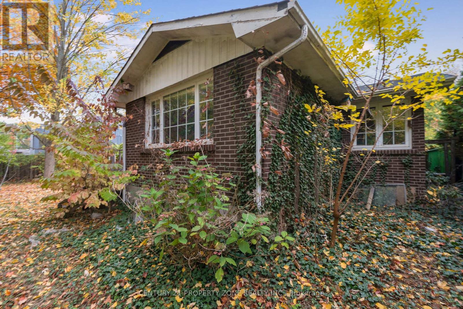 5014 Spruce Avenue, Burlington, Ontario  L7L 1M7 - Photo 11 - W12813968