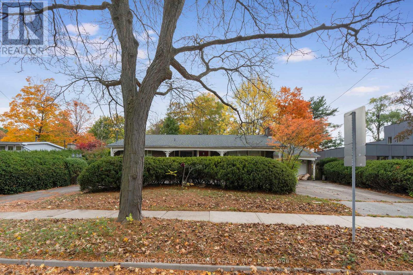 5014 Spruce Avenue, Burlington, Ontario  L7L 1M7 - Photo 14 - W12813968