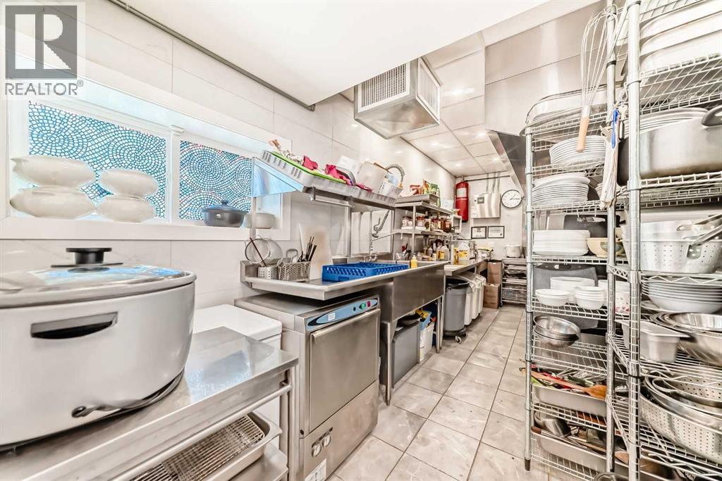 1810 10 Avenue Ne, Calgary, Alberta  T2E 0Y2 - Photo 15 - A2287976