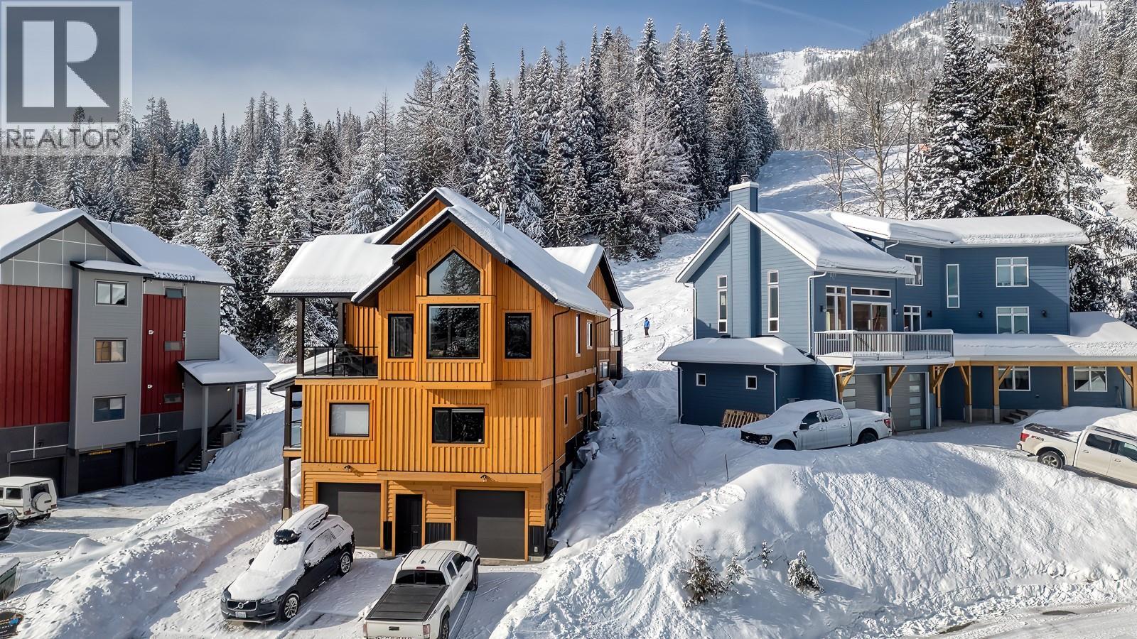 2001 Crest Road Unit# B, Rossland, British Columbia  V0G 1Y0 - Photo 11 - 10366877