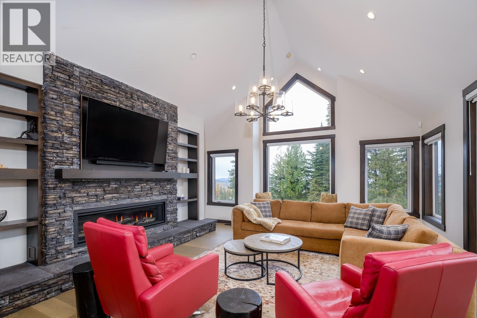 2001 Crest Road Unit# B, Rossland, British Columbia  V0G 1Y0 - Photo 13 - 10366877