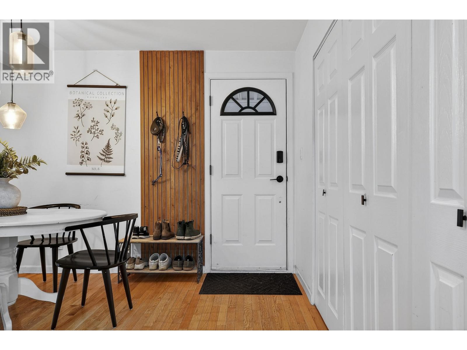 7355 Capistrano Drive, Burnaby, British Columbia  V5A 1P7 - Photo 10 - R3092823