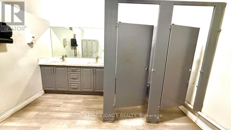 1b - 5 Racine Road, Toronto, Ontario  M9W 2Z2 - Photo 16 - W12809534