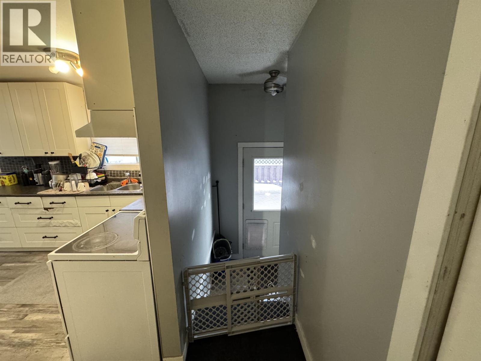 9020 91 Street, Fort St. John, British Columbia  V1J 4R6 - Photo 8 - R3092715