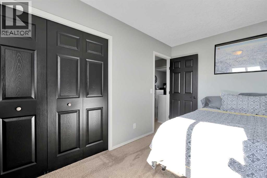 12 Bridleridge Court Sw, Calgary, Alberta  T2Y 4M5 - Photo 15 - A2286980