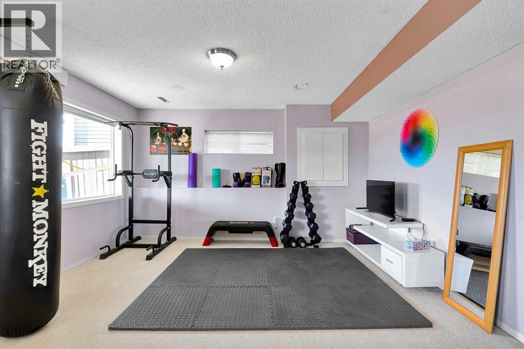 12 Bridleridge Court Sw, Calgary, Alberta  T2Y 4M5 - Photo 20 - A2286980