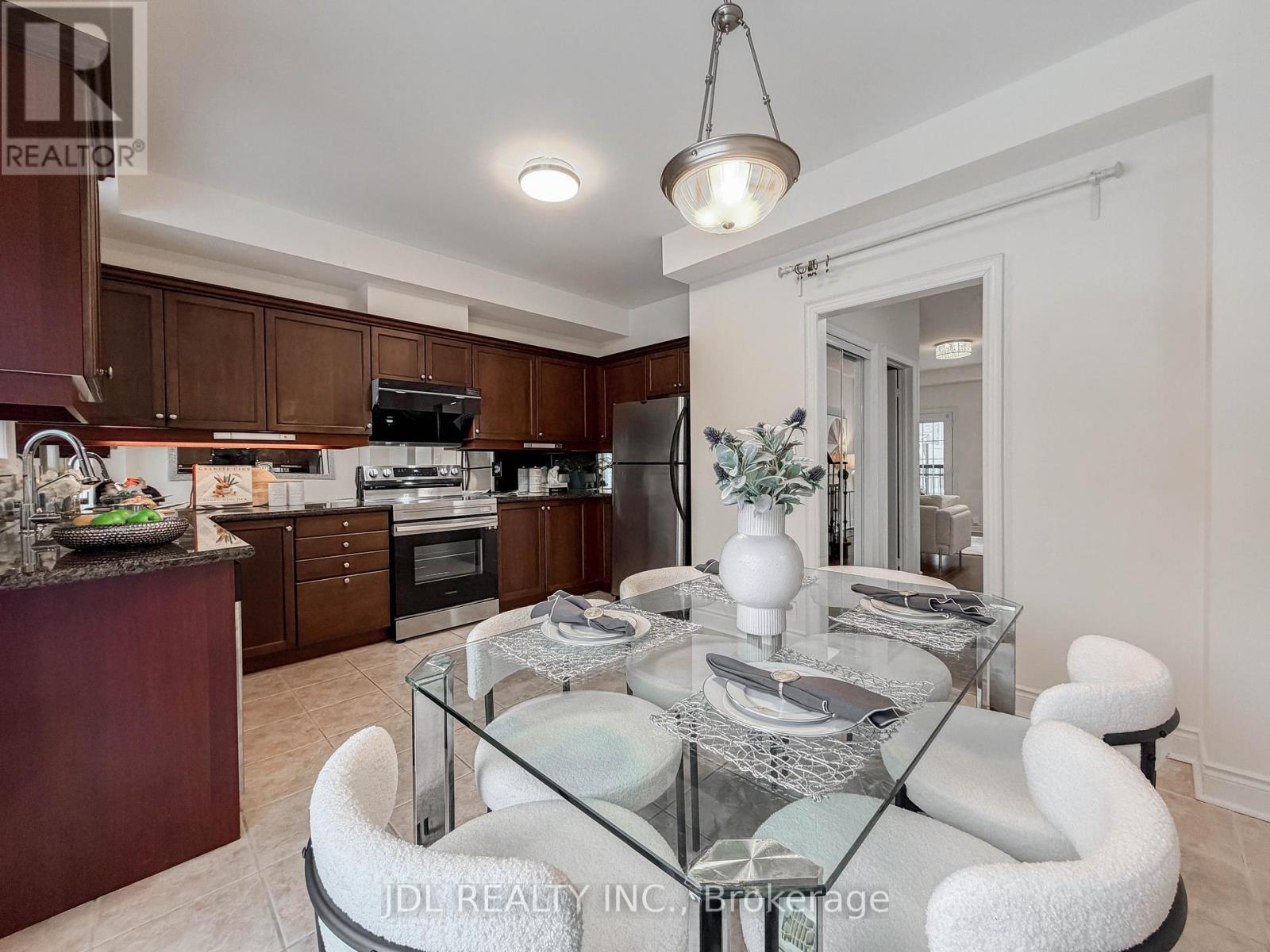 3 Garvin Mews, Toronto, Ontario  M2N 0B2 - Photo 16 - C12814002