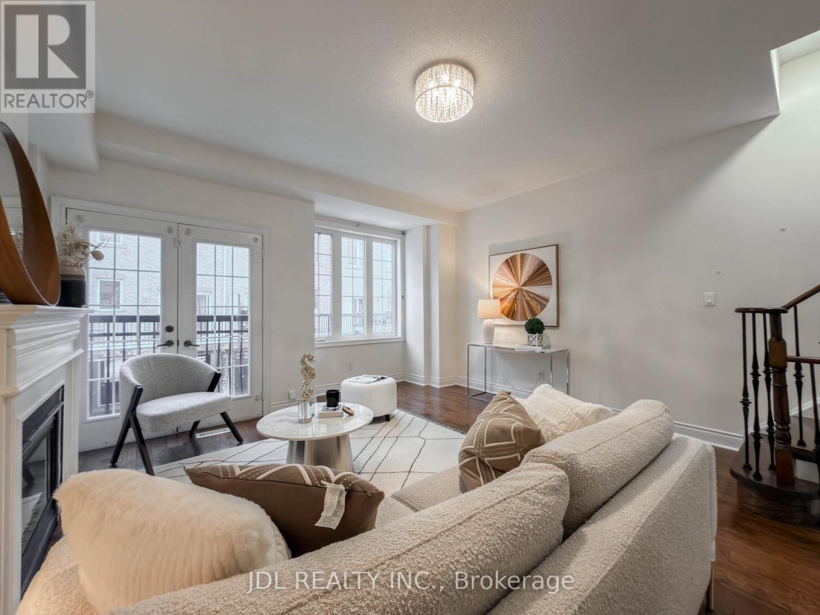 3 Garvin Mews, Toronto, Ontario  M2N 0B2 - Photo 5 - C12814002