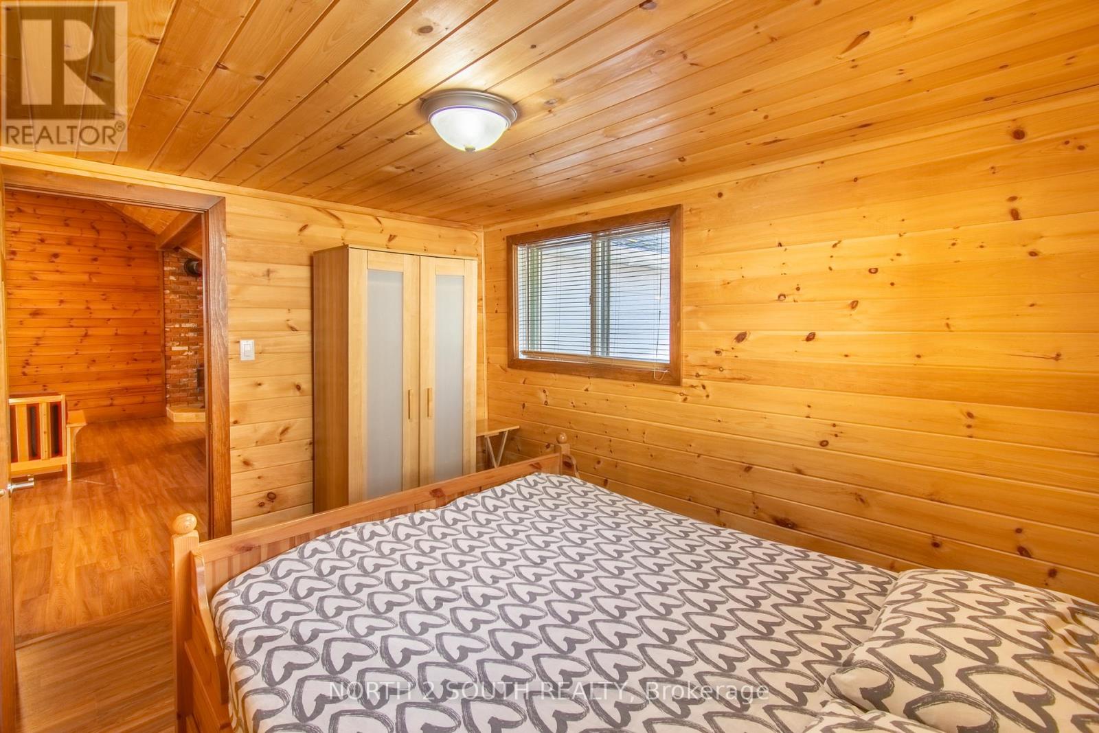 98 33rd Street N, Wasaga Beach, Ontario  L9Z 2B9 - Photo 19 - S12814014