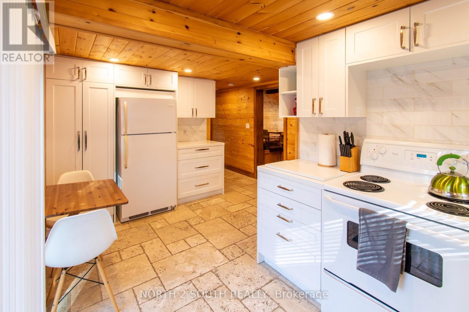 98 33rd Street N, Wasaga Beach, Ontario  L9Z 2B9 - Photo 26 - S12814014