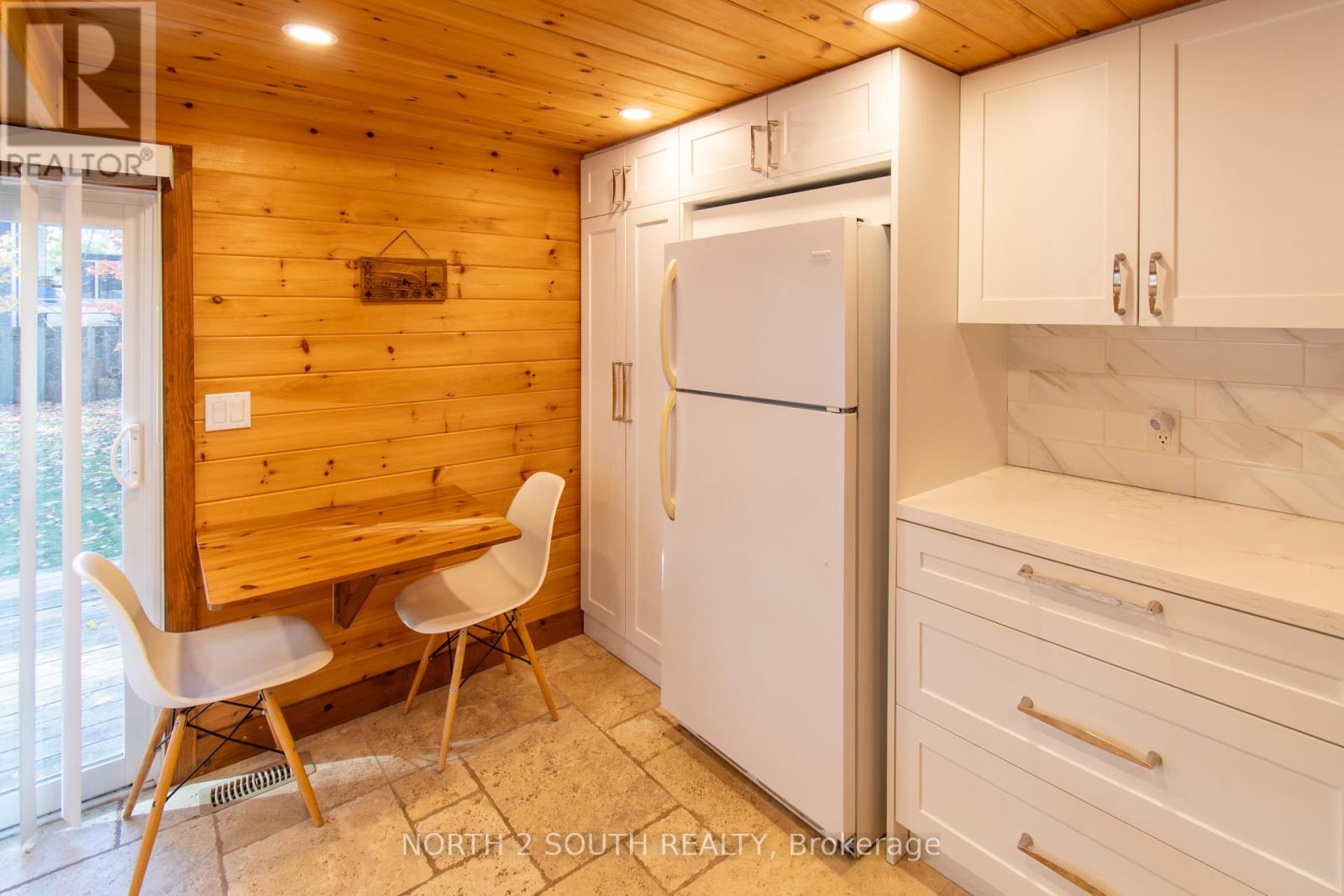 98 33rd Street N, Wasaga Beach, Ontario  L9Z 2B9 - Photo 27 - S12814014