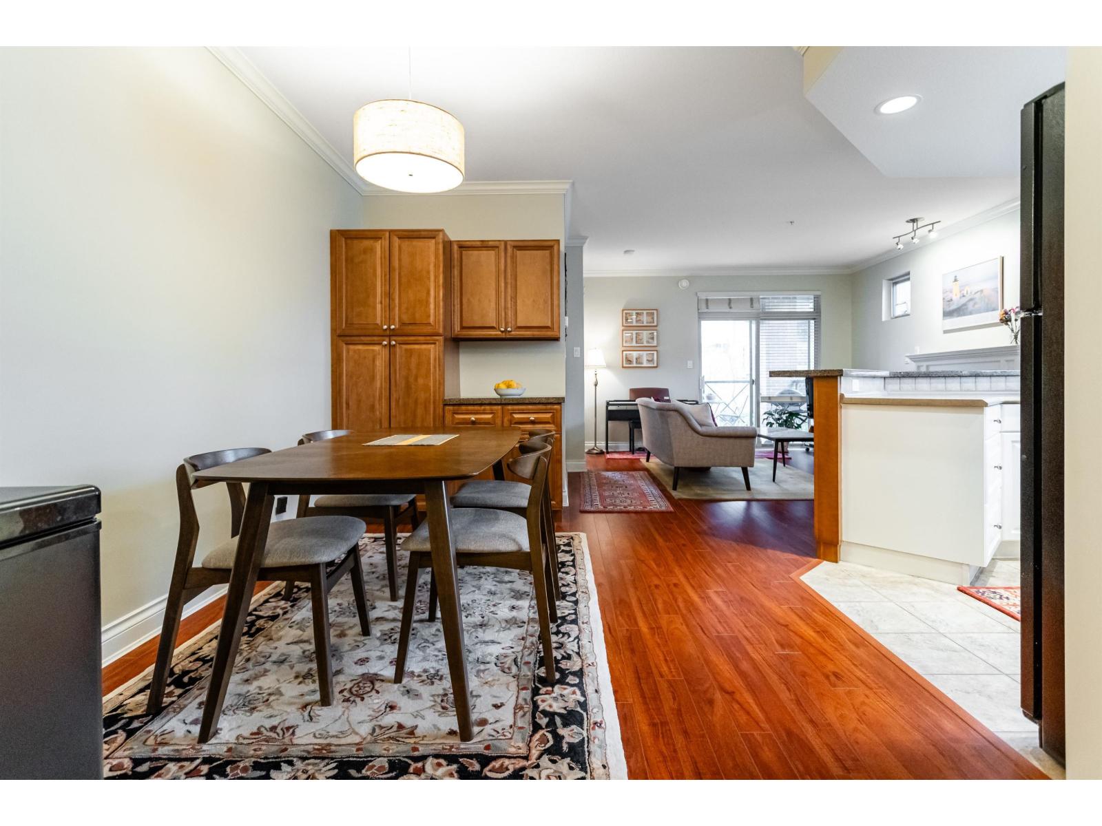 207 1787 154 Street, Surrey, British Columbia  V4A 4S1 - Photo 2 - R3092131