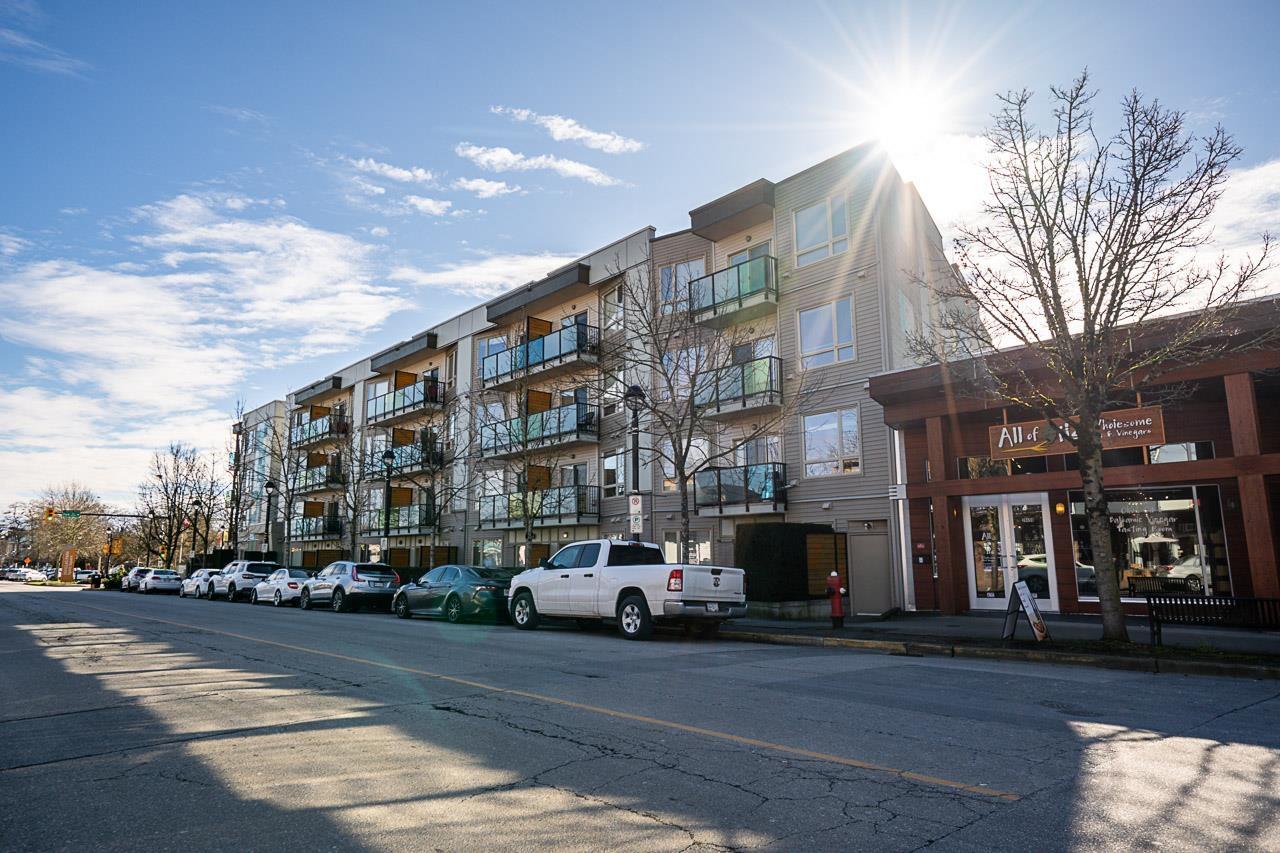 309 20460 DOUGLAS CRESCENT, Langley, British Columbia