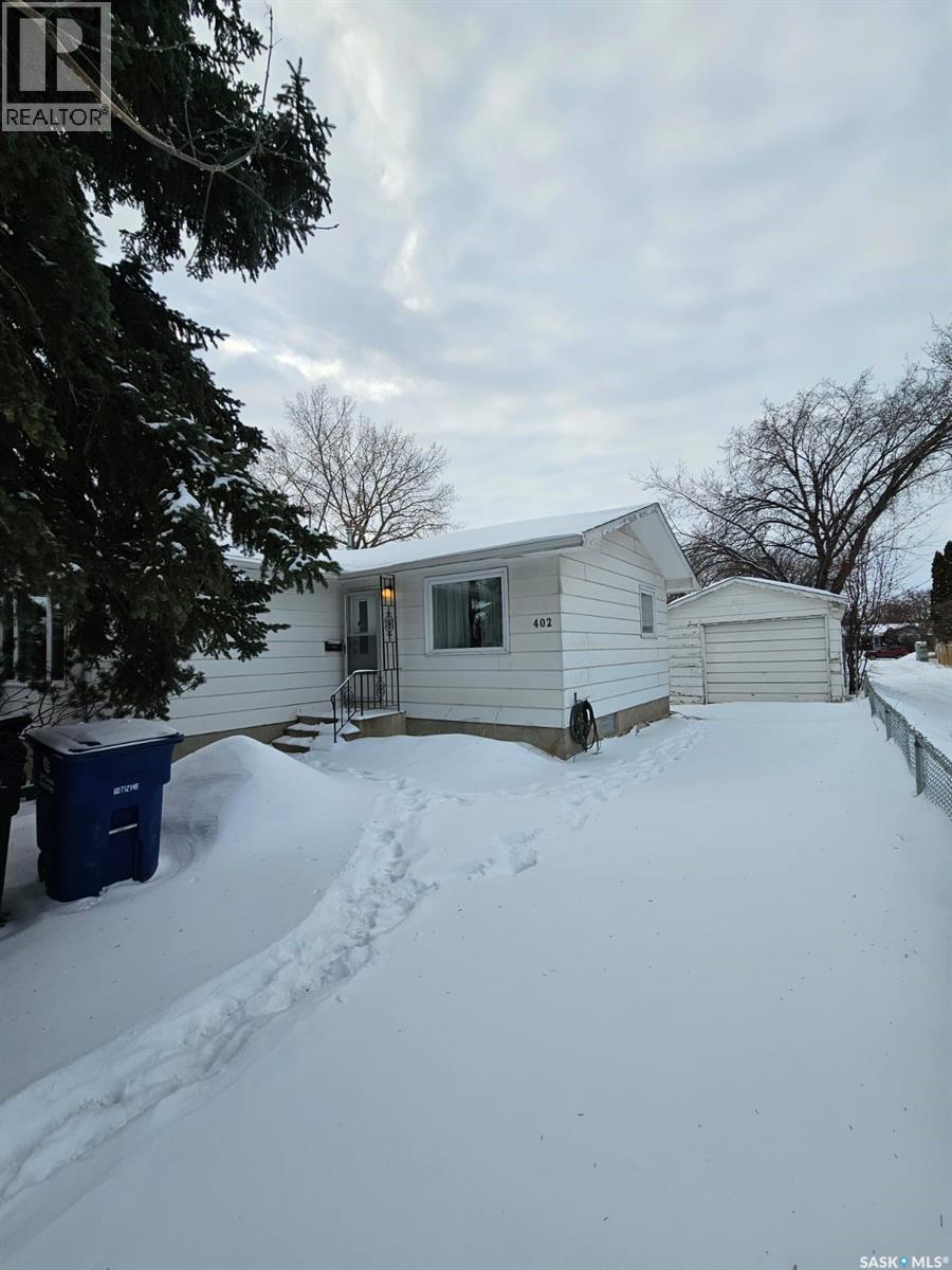 402 Mckercher Drive, Saskatoon, Saskatchewan  S7H 3W5 - Photo 2 - SK029065