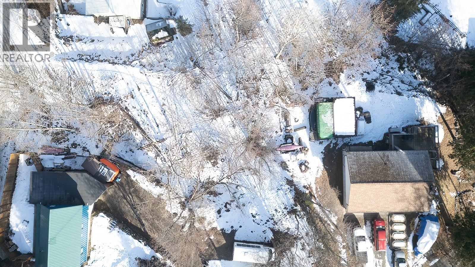 1920 Union Avenue, Rossland, British Columbia  V0G 1Y0 - Photo 5 - 10375978