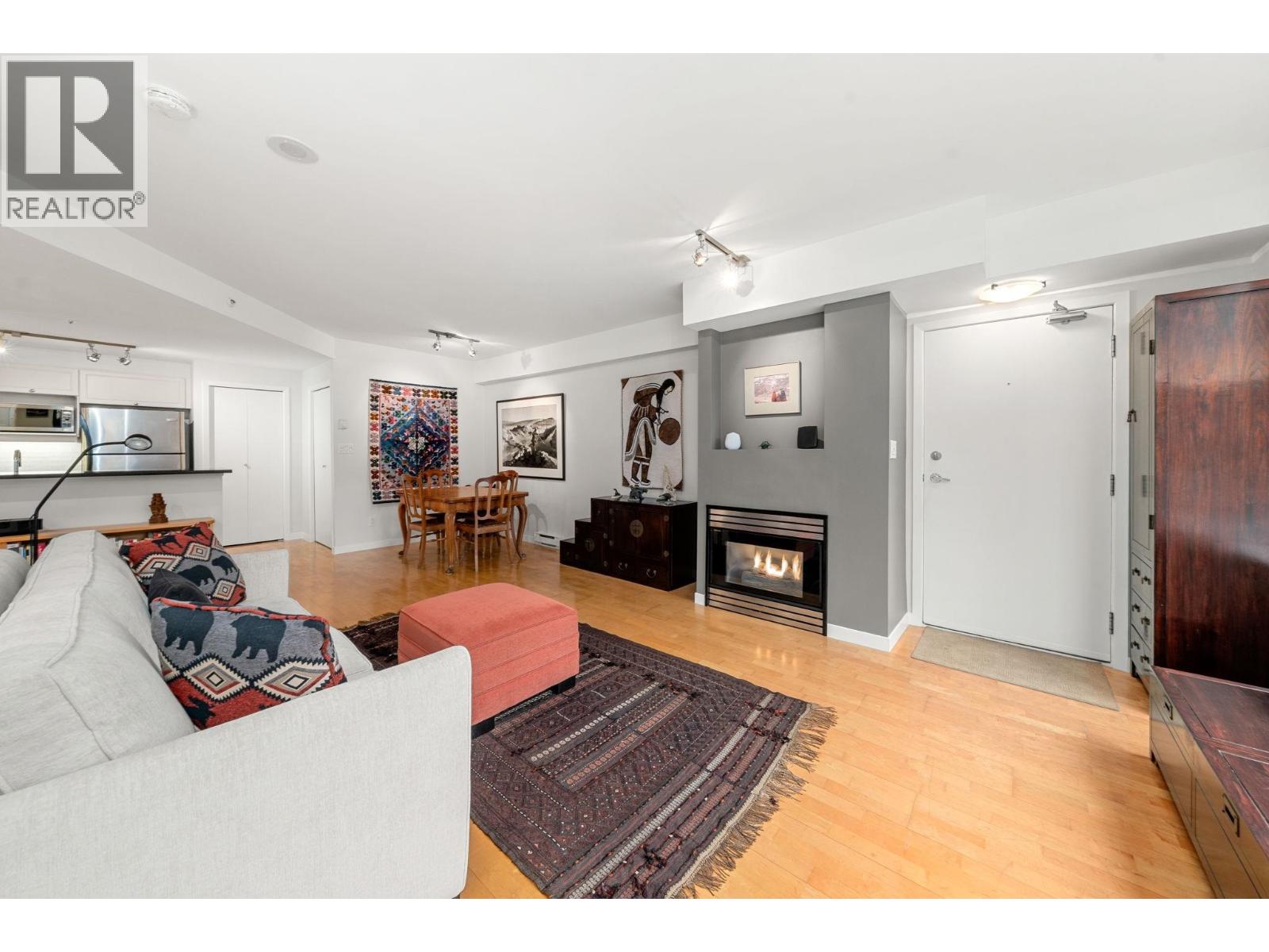 1878 York Avenue, Vancouver, British Columbia  V6J 5A7 - Photo 3 - R3085428