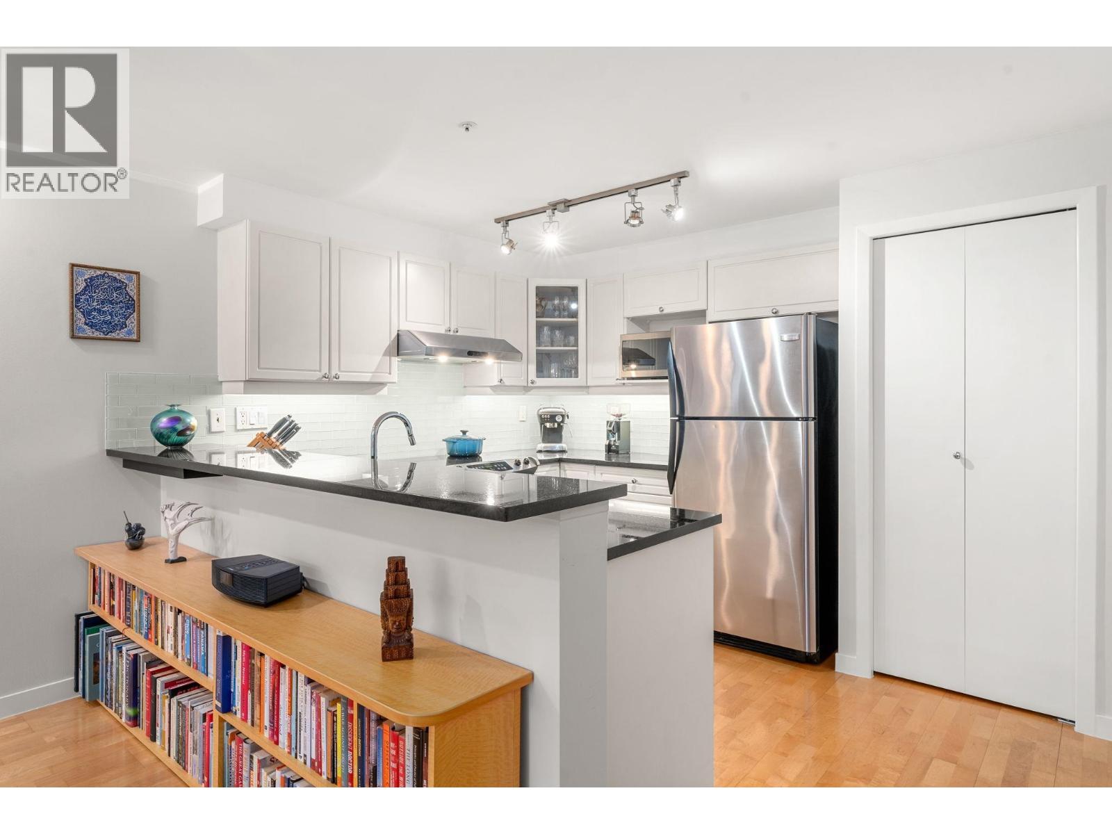 1878 York Avenue, Vancouver, British Columbia  V6J 5A7 - Photo 6 - R3085428