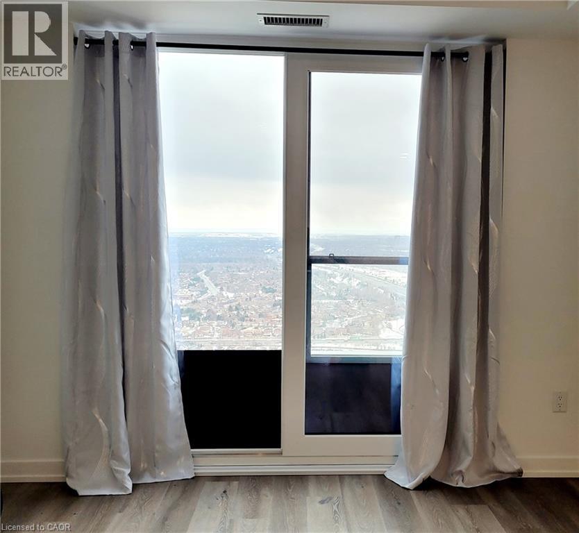 395 Square One Drive, Mississauga, Ontario  L5B 0P6 - Photo 11 - 40806991