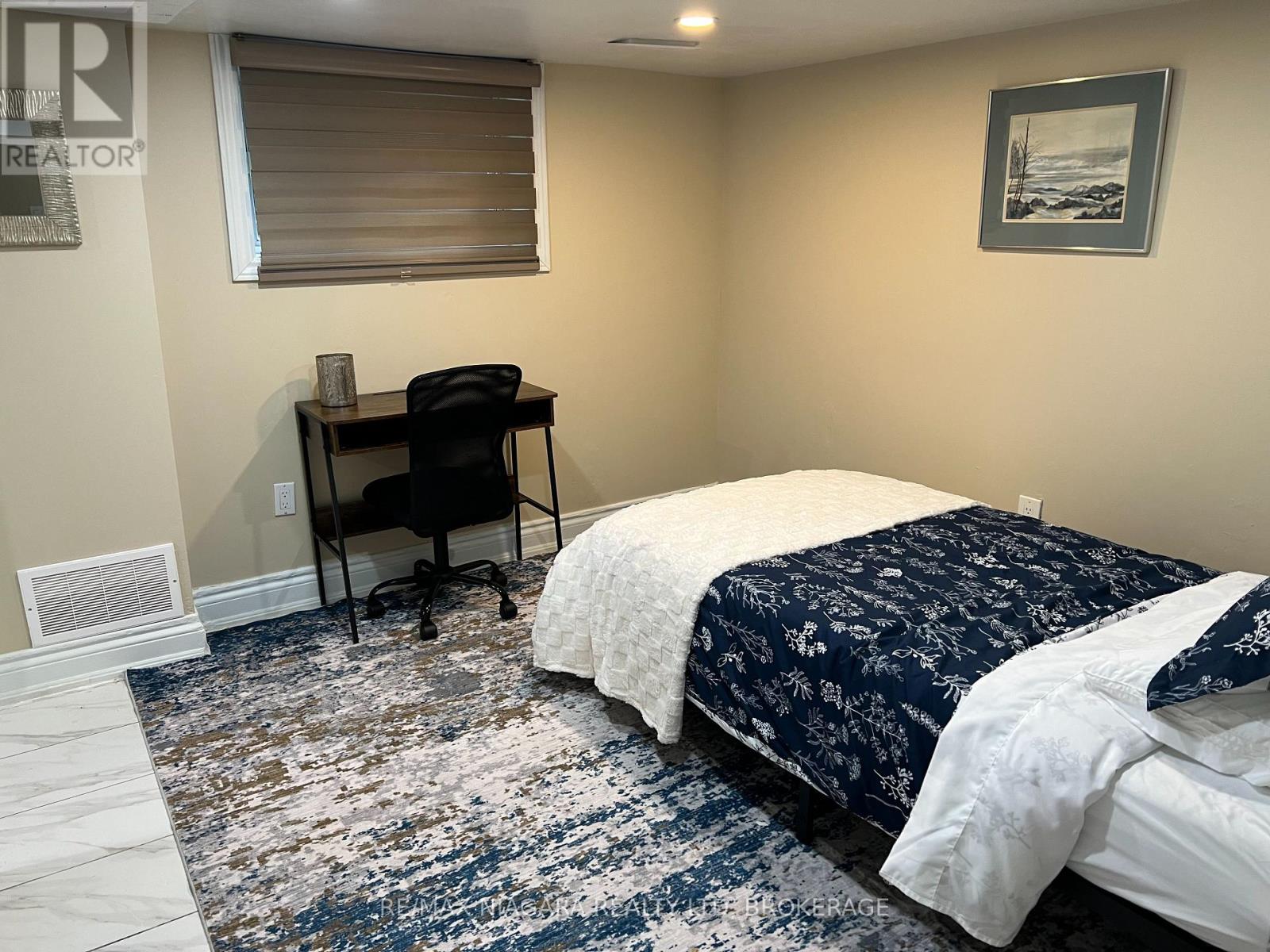 Lower - 3968 St Peter Street, Niagara Falls (Stamford), Ontario  L2J 2N8 - Photo 22 - X12814026