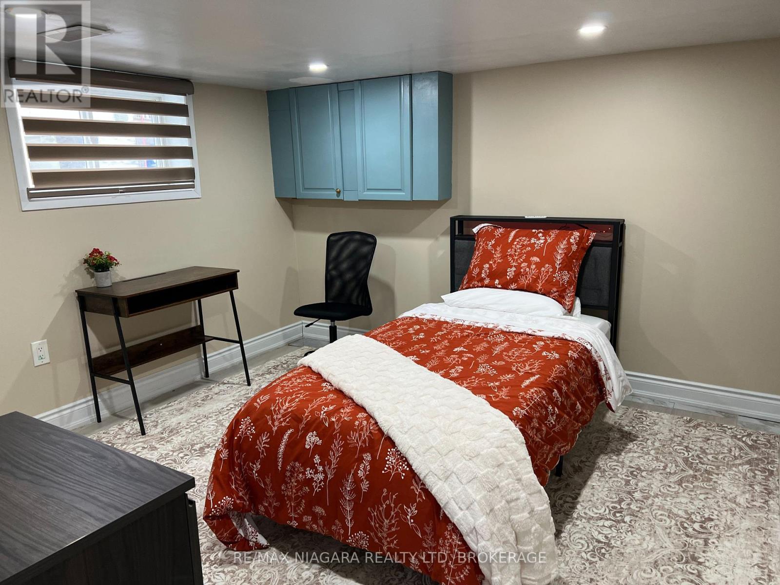 Lower - 3968 St Peter Street, Niagara Falls (Stamford), Ontario  L2J 2N8 - Photo 3 - X12814026