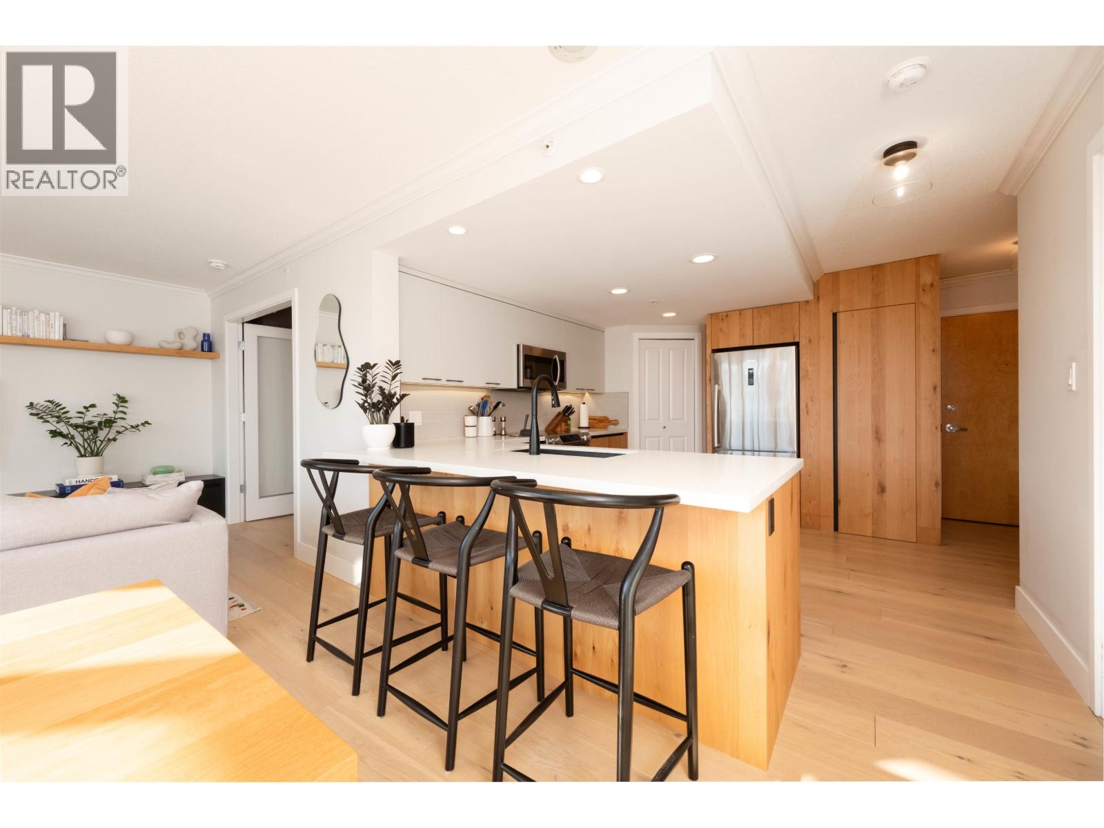 1104 235 Guildford Way, Port Moody, British Columbia  V3H 5L8 - Photo 13 - R3092918