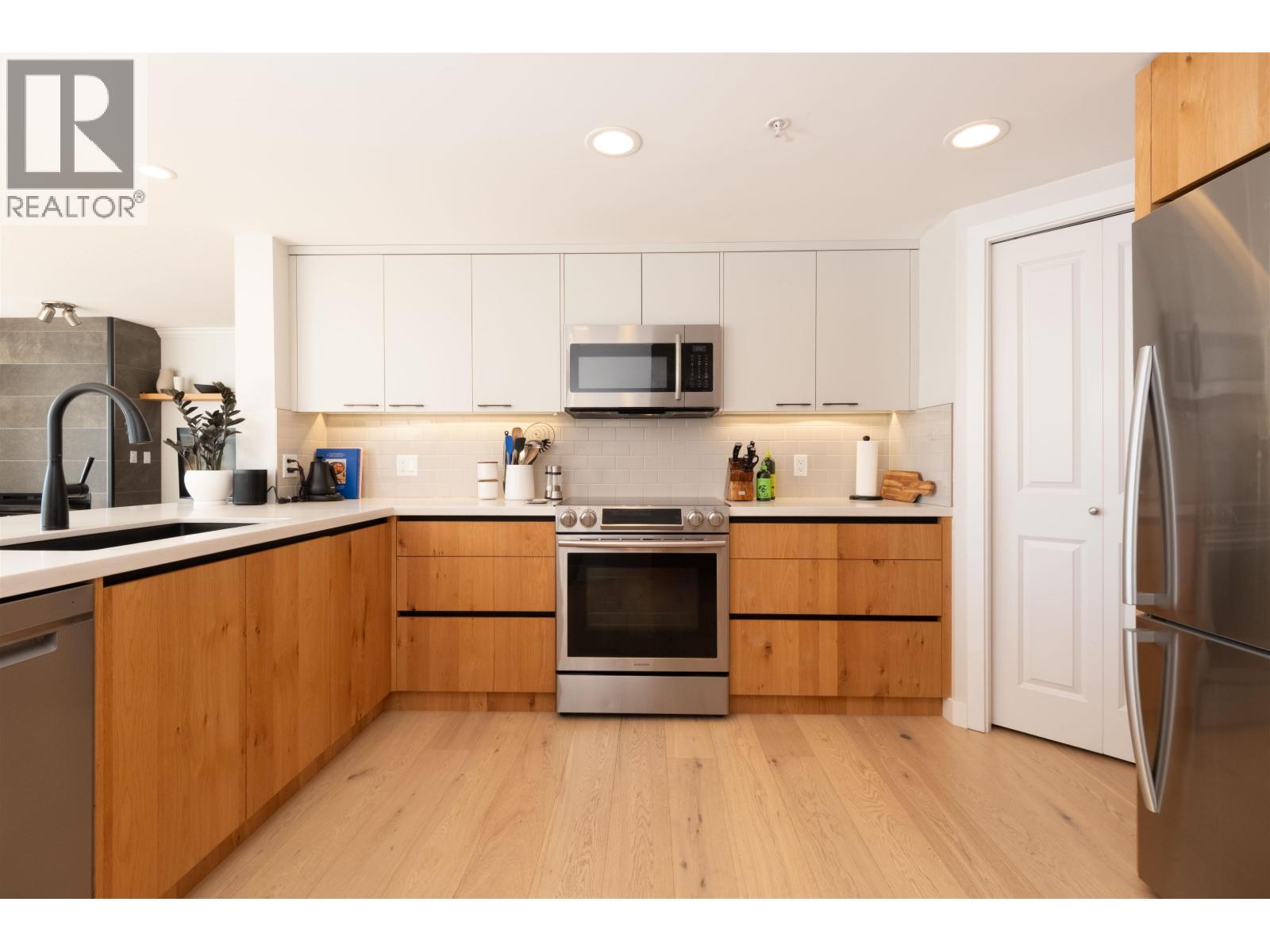 1104 235 Guildford Way, Port Moody, British Columbia  V3H 5L8 - Photo 16 - R3092918