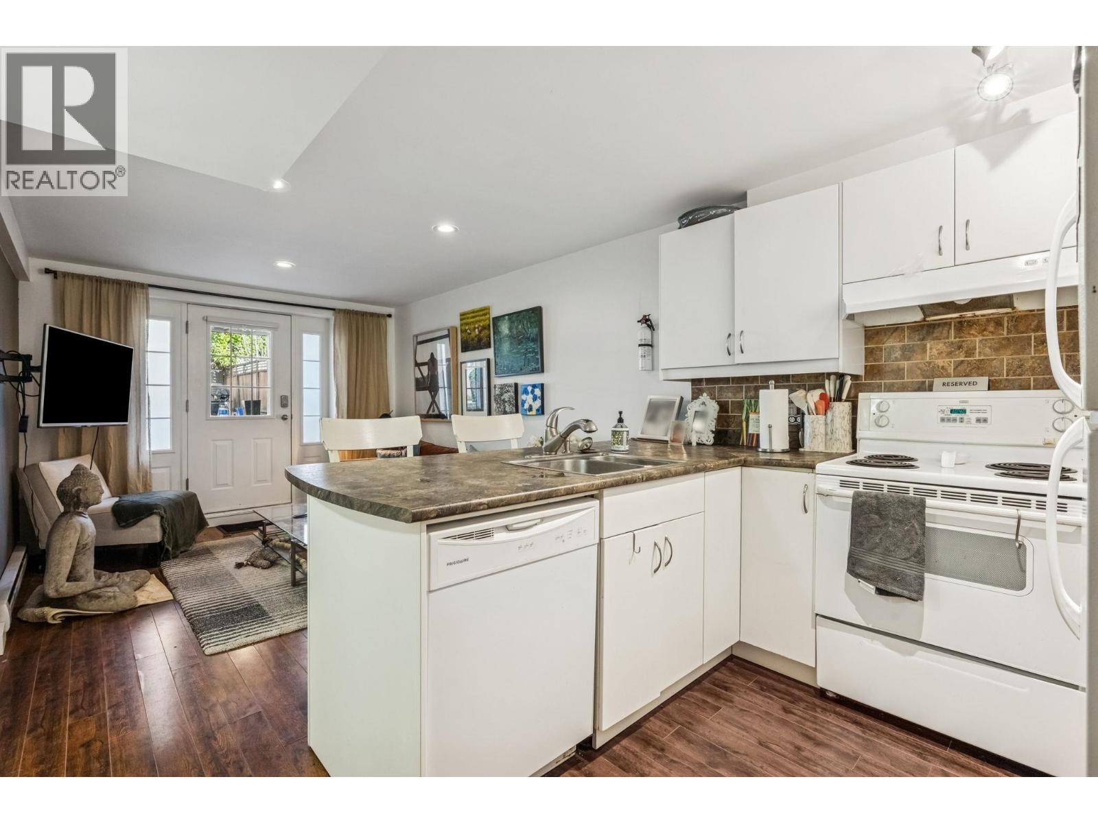 2819 W 13th Avenue, Vancouver, British Columbia  V6K 2T6 - Photo 35 - R3092927