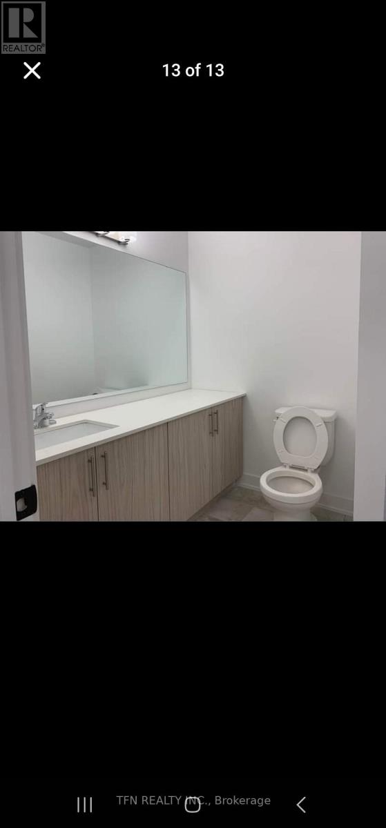 25 Pumpkin Corner Crescent, Barrie, Ontario  L9J 0C2 - Photo 6 - S12814036