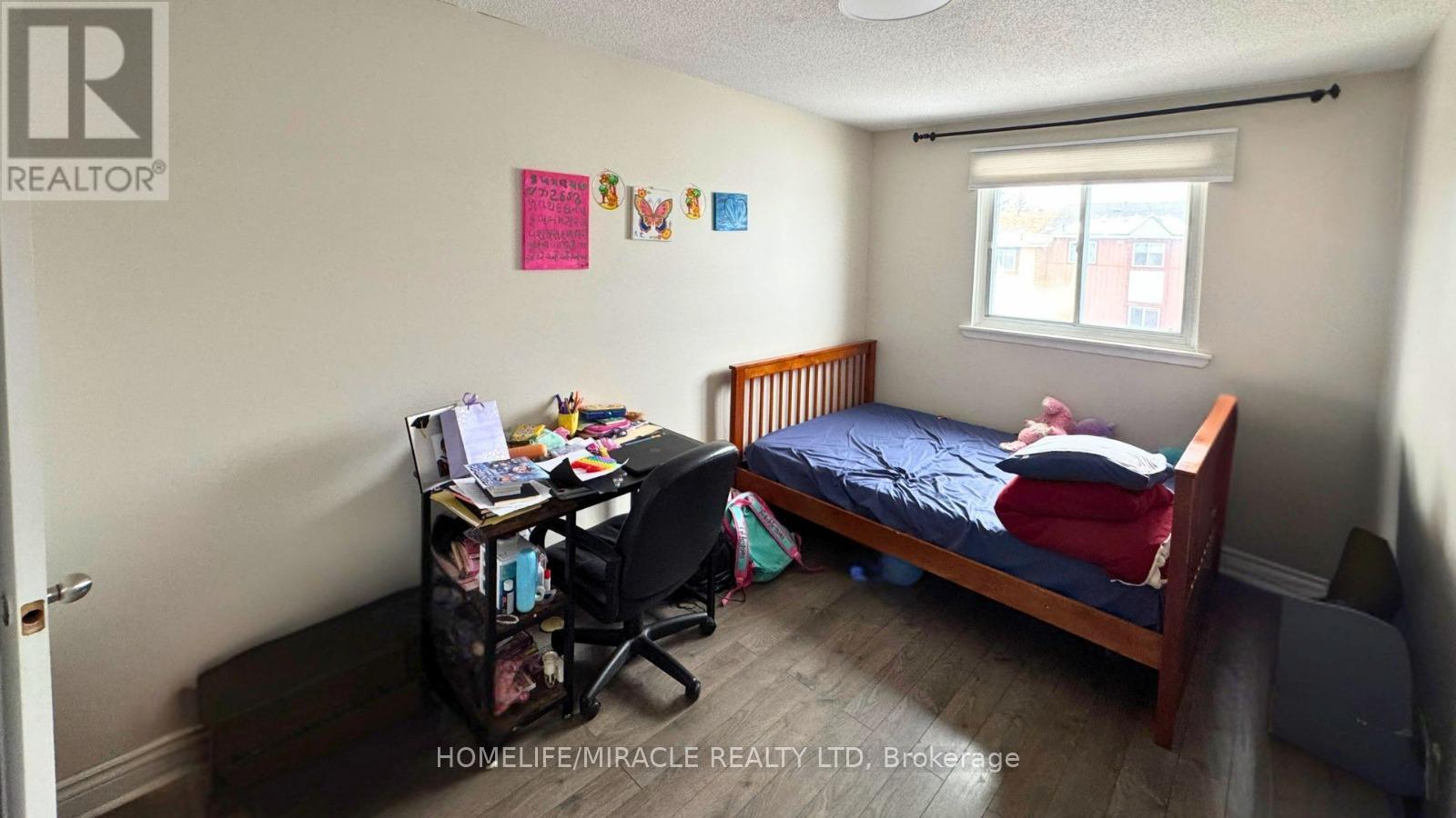 61 Moregate Crescent, Brampton, Ontario  L6S 3K9 - Photo 14 - W12814038