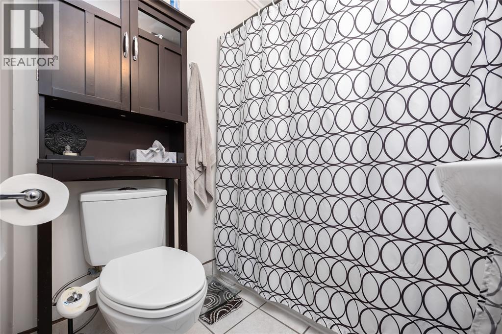 356 Talfourd Street, Sarnia, Ontario  N7T 1P9 - Photo 10 - 26000534