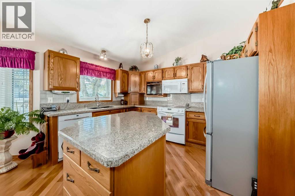 182 Donnelly Crescent, Red Deer, Alberta  T4R 2L6 - Photo 11 - A2285272