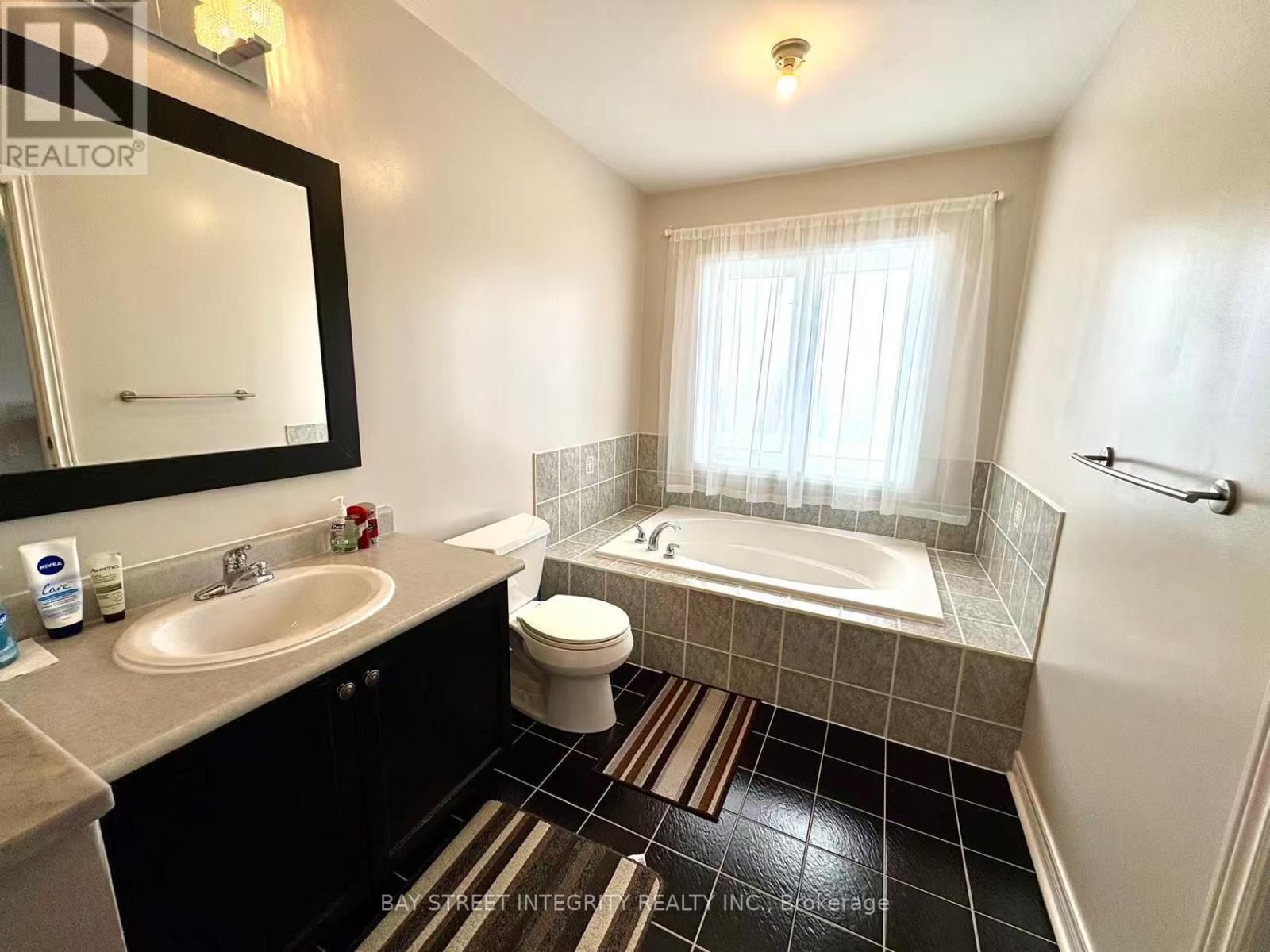 62 - 8 Townwood Drive, Richmond Hill, Ontario  L4E 4Y3 - Photo 17 - N12814050