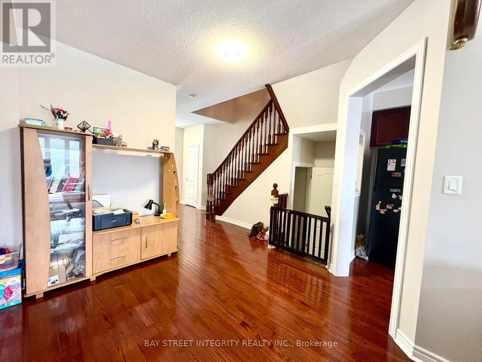 62 - 8 Townwood Drive, Richmond Hill, Ontario  L4E 4Y3 - Photo 4 - N12814050