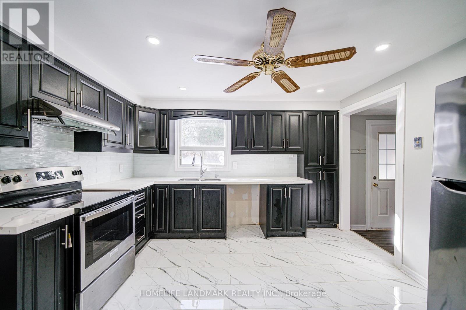 21654 Warden Avenue, East Gwillimbury, Ontario  L0G 1R0 - Photo 13 - N12814054