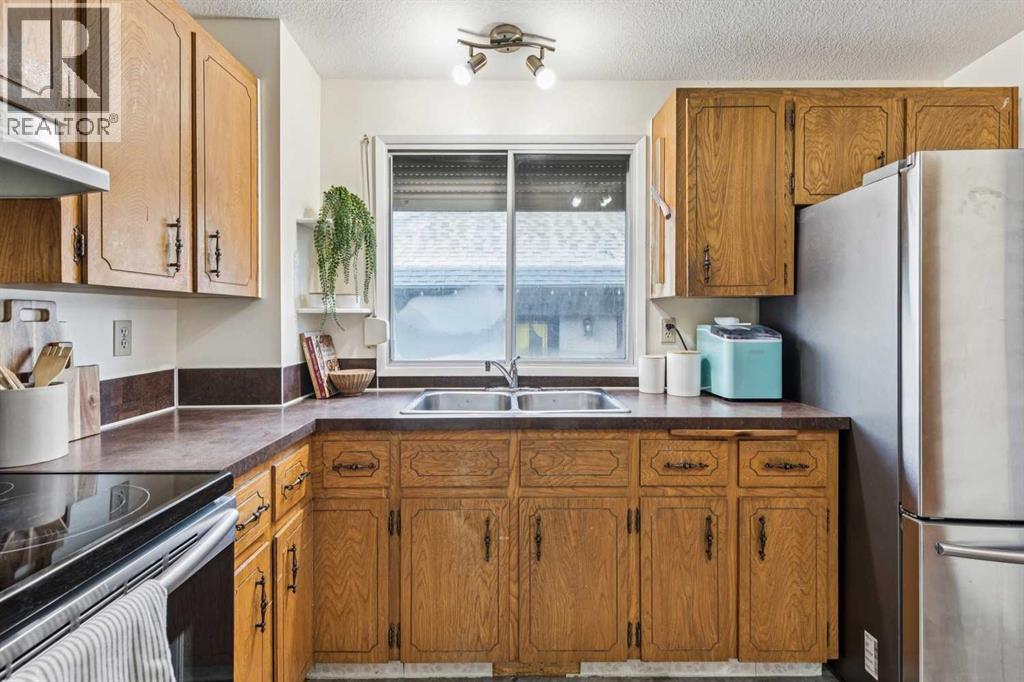 23 Dovercliffe Way Se, Calgary, Alberta  T2B 1W6 - Photo 10 - A2280728