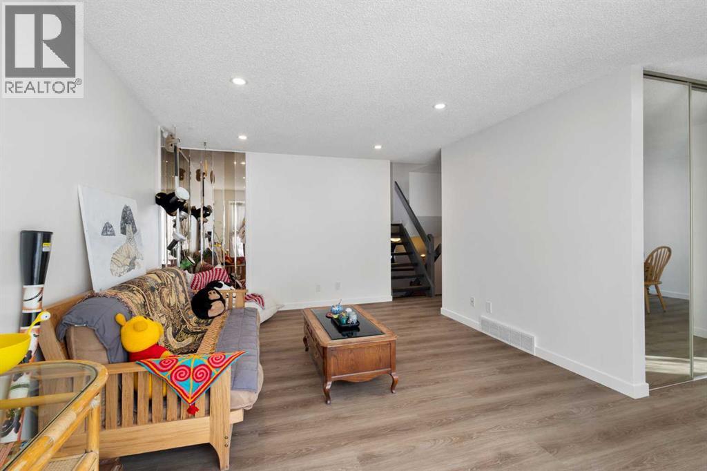 95 Beddington Way Ne, Calgary, Alberta  T3K 1M8 - Photo 4 - A2288089