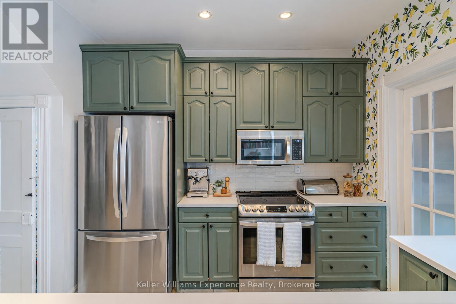 452 7th Street E, Owen Sound, Ontario  N4K 1J4 - Photo 5 - X12814088