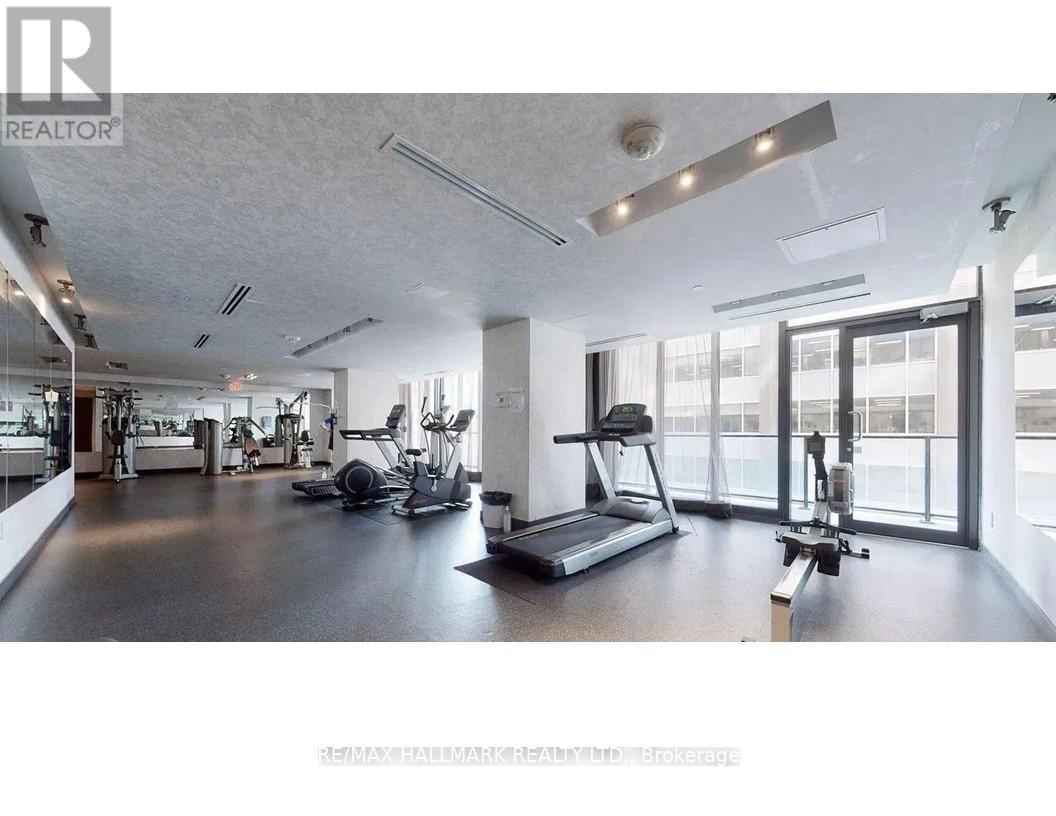 Ph302 - 426 University Avenue, Toronto, Ontario  M5G 1S9 - Photo 25 - C12814072