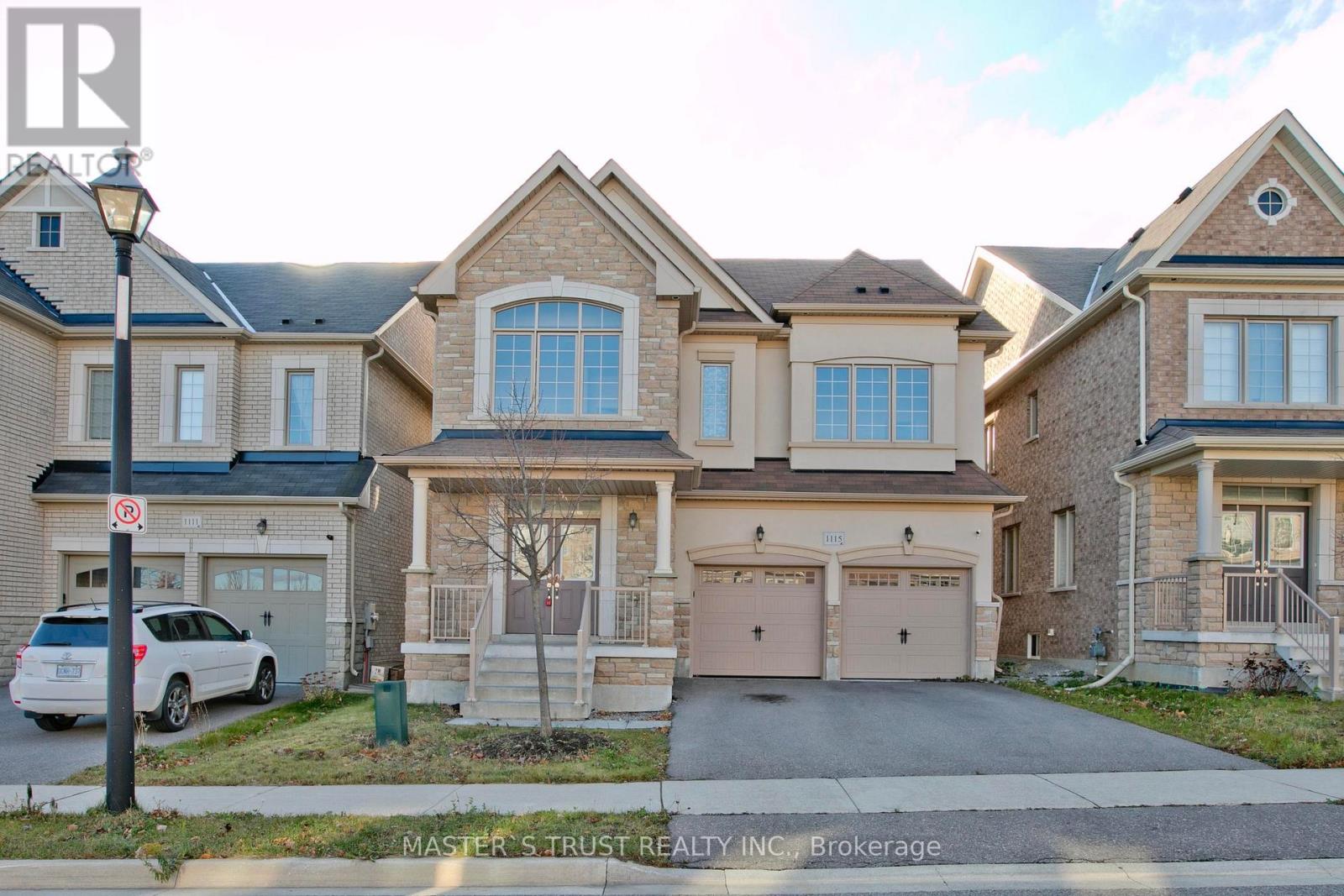 1115 GRAINGER TRAIL, Newmarket, Ontario