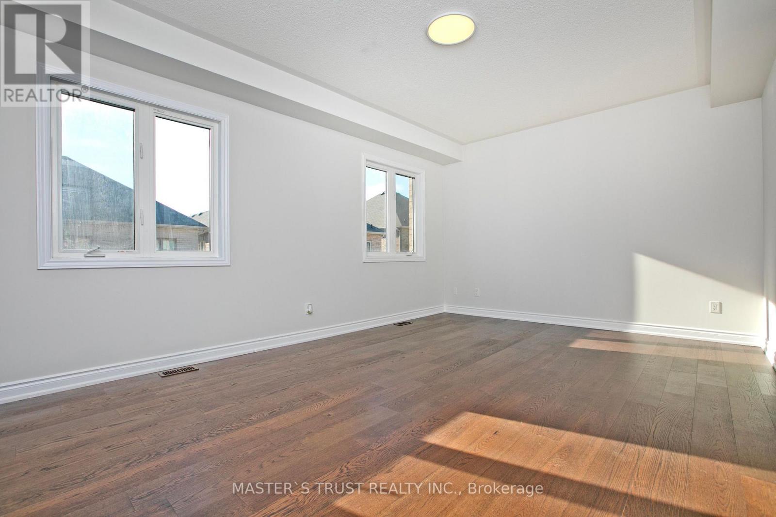 1115 Grainger Trail, Newmarket, Ontario  L3X 0G7 - Photo 11 - N12814060