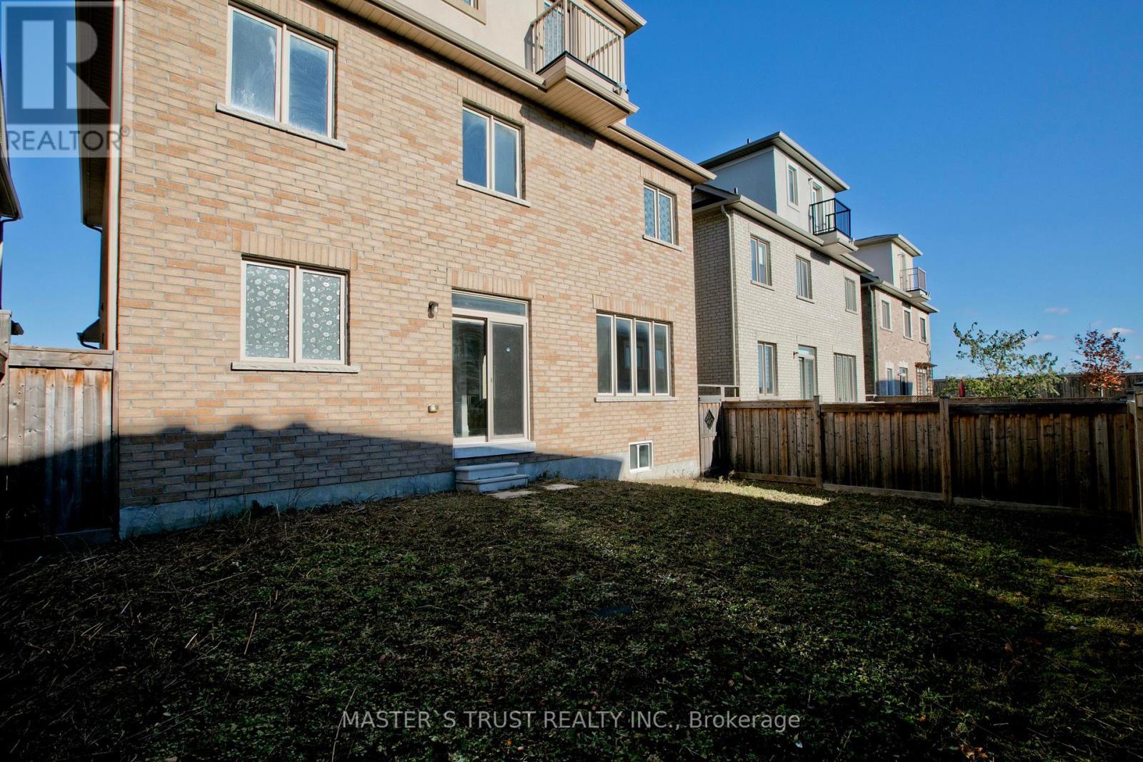 1115 Grainger Trail, Newmarket, Ontario  L3X 0G7 - Photo 21 - N12814060