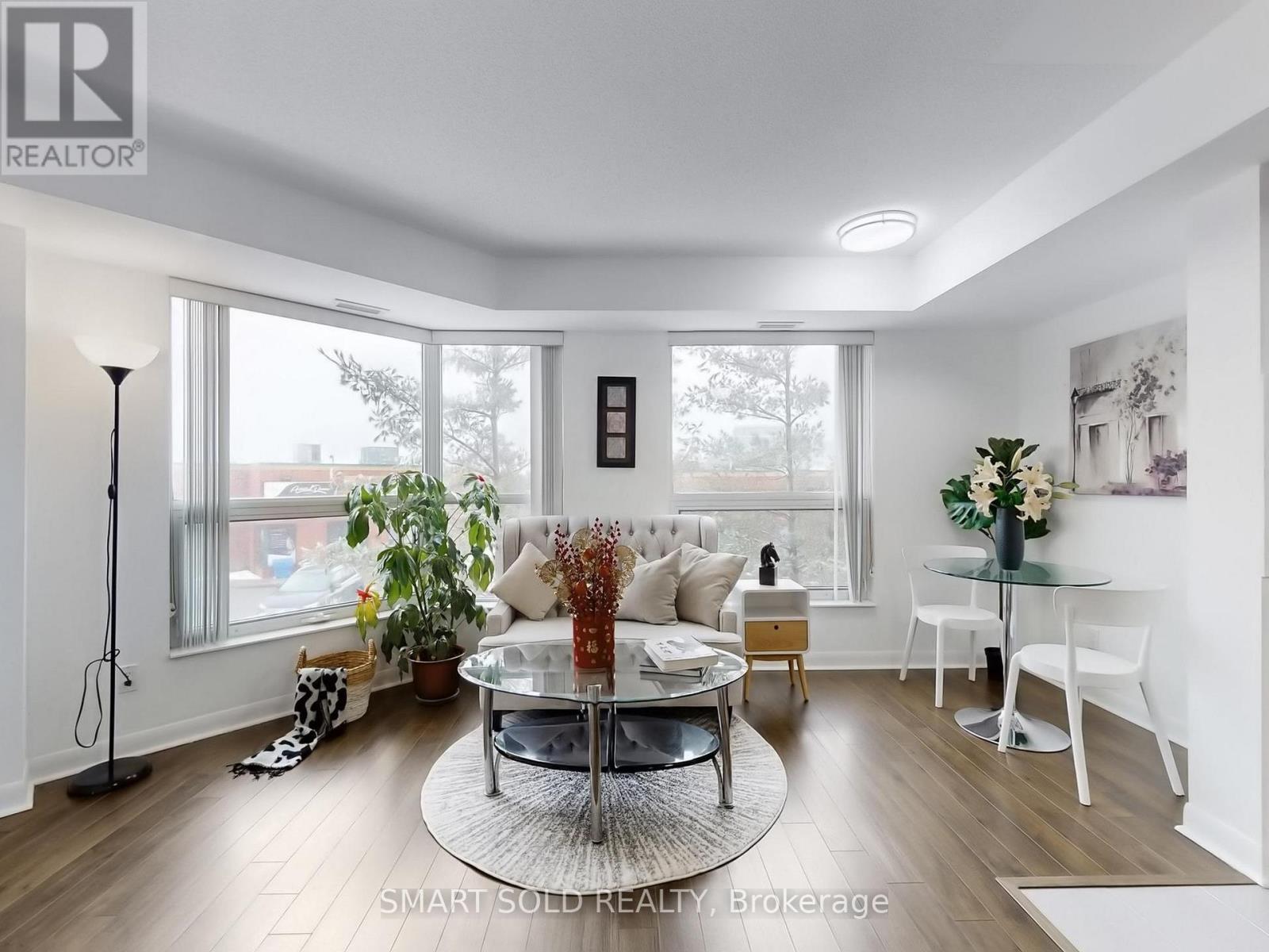 210 - 75 NORMAN BETHUNE AVENUE, Richmond Hill, Ontario