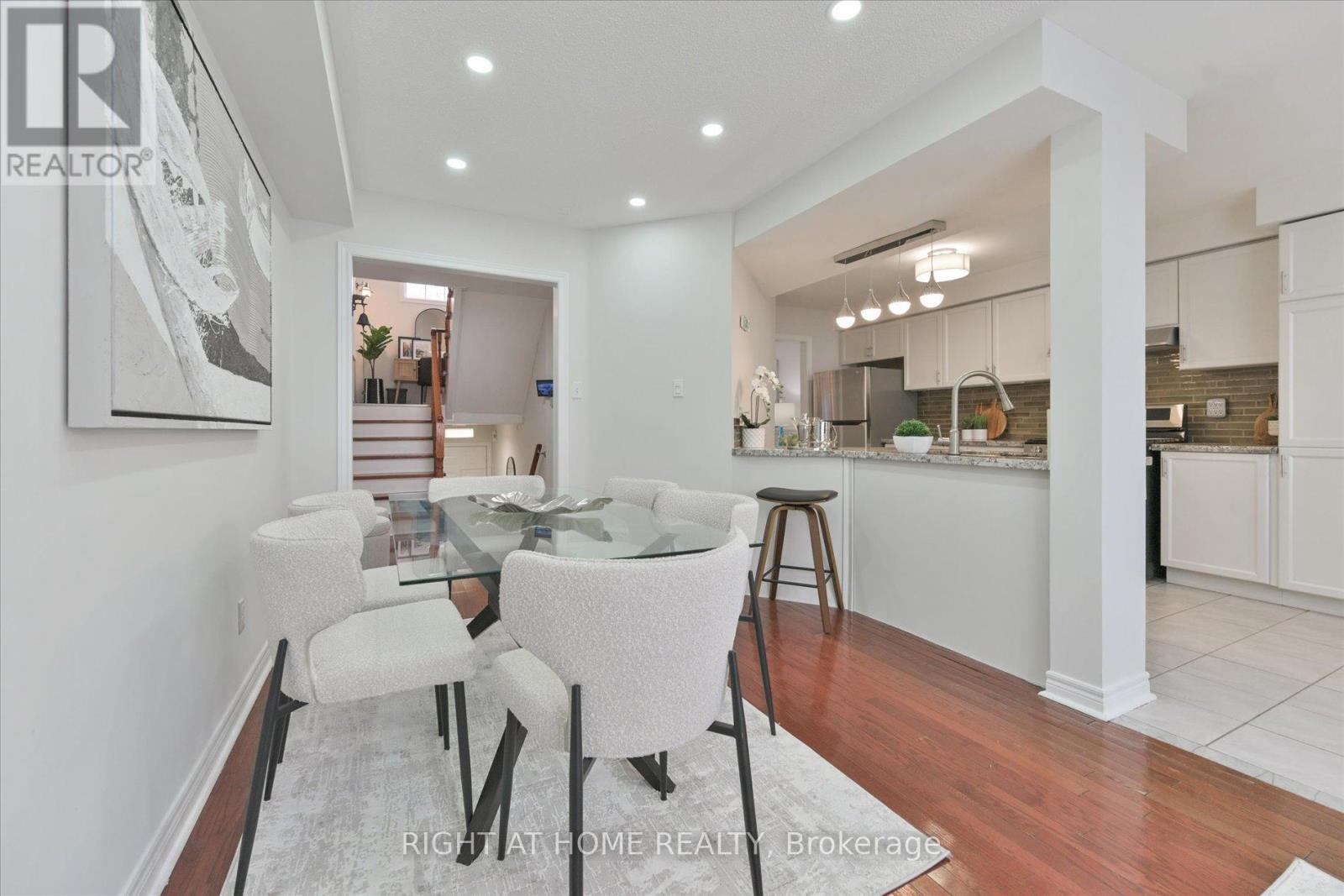 61 Milloy Place, Aurora, Ontario  L4G 7L2 - Photo 11 - N12814070