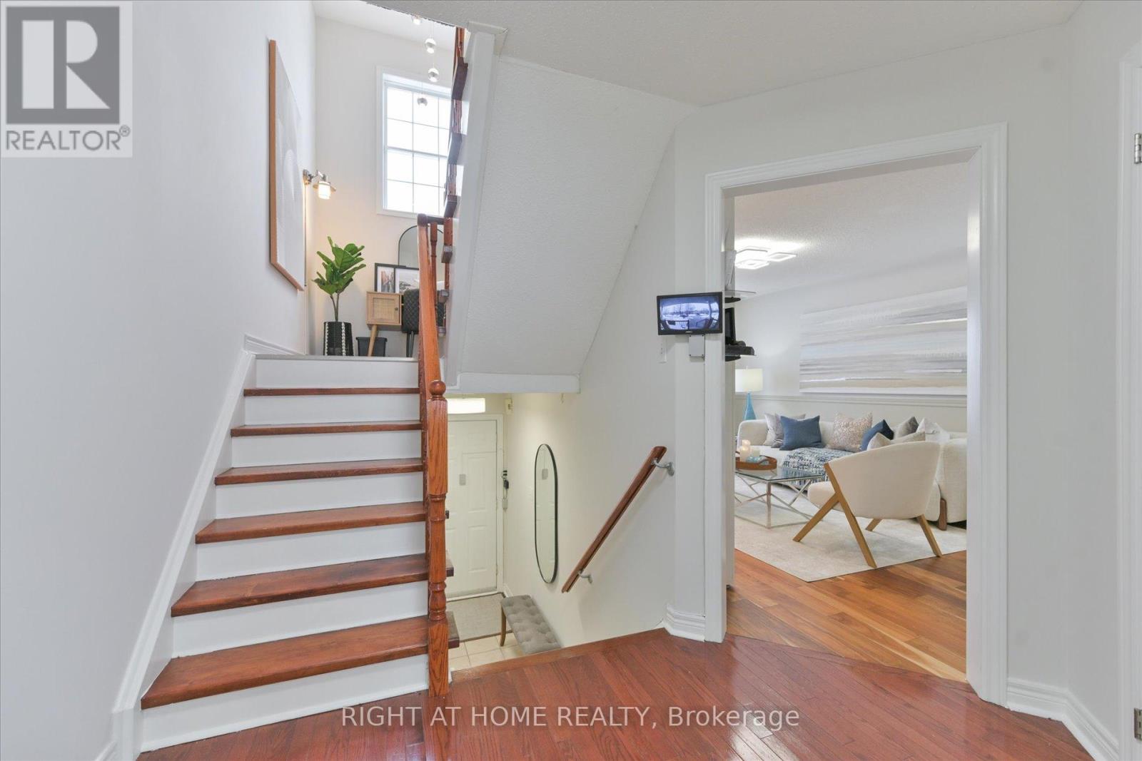 61 Milloy Place, Aurora, Ontario  L4G 7L2 - Photo 12 - N12814070