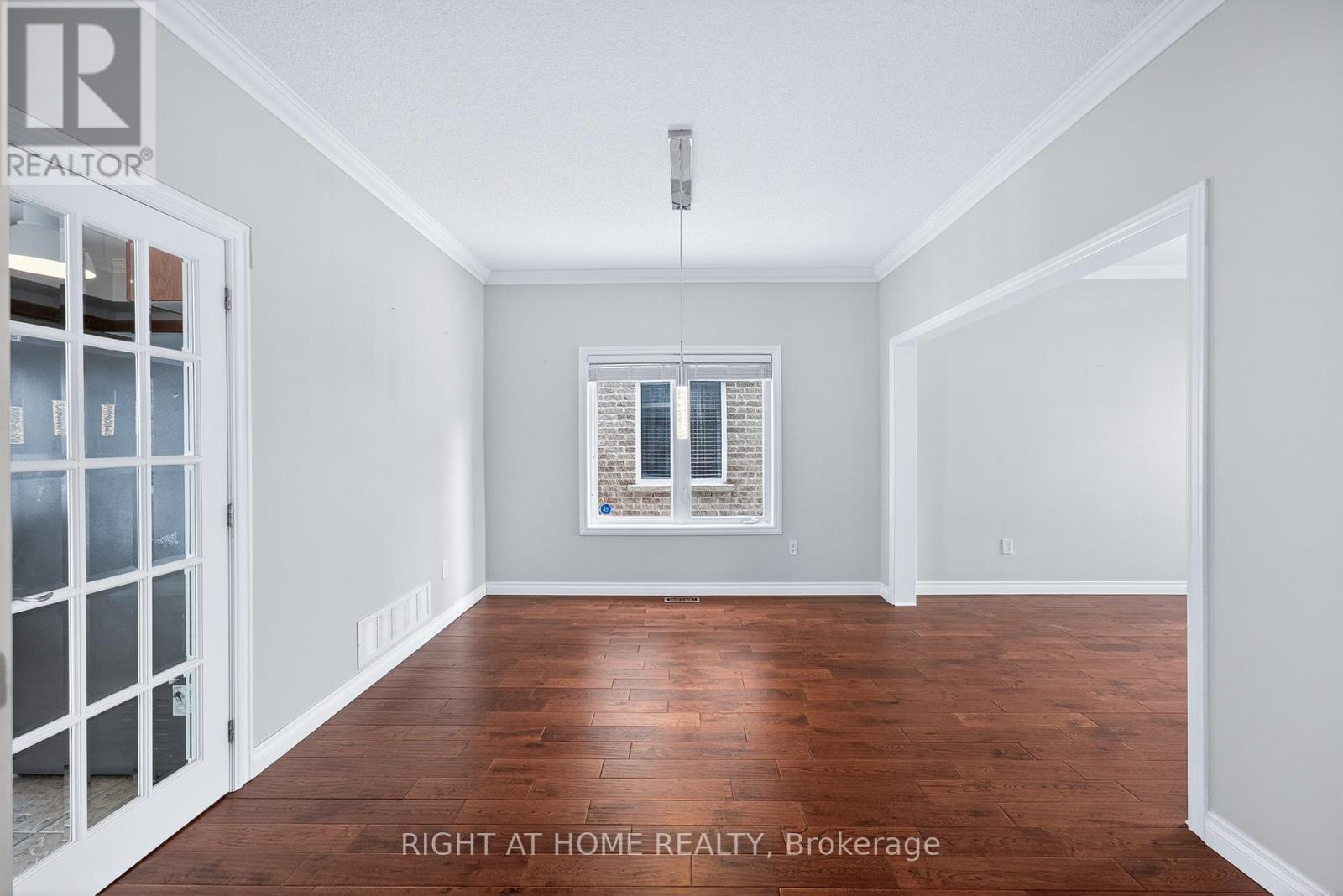 1342 Corm Street, Innisfil, Ontario  L9S 0B2 - Photo 10 - N12814090