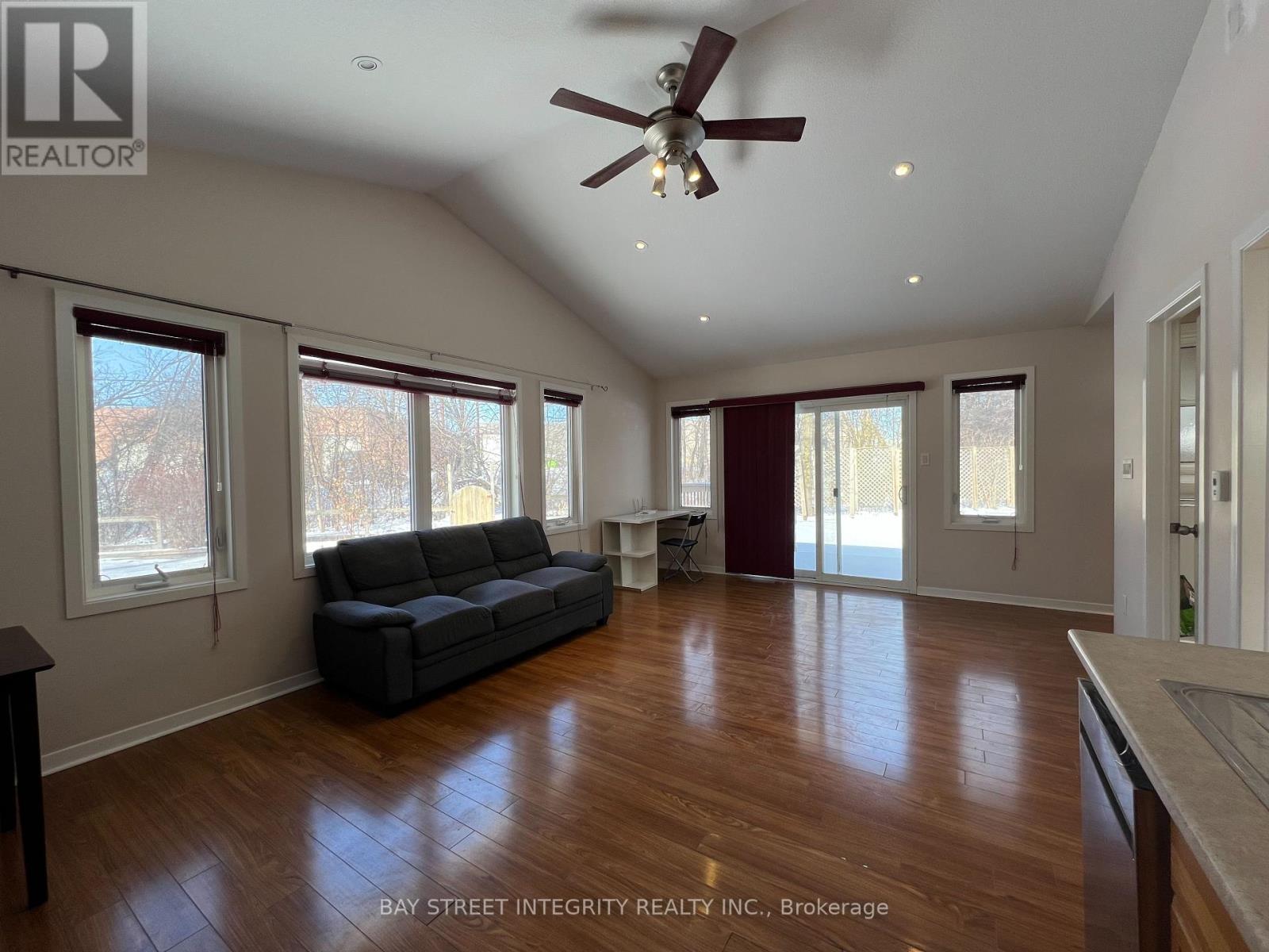 2 - 1339 Pinegrove Road, Oakville, Ontario  L6L 2X2 - Photo 3 - W12814080