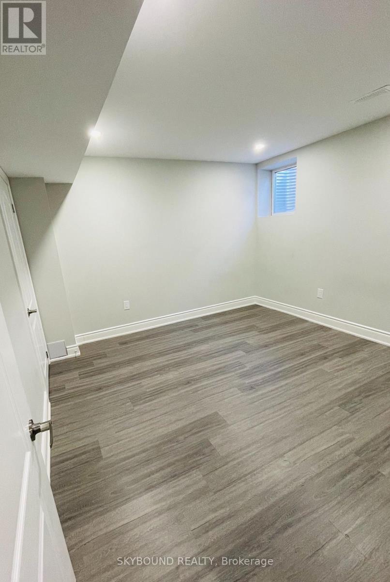 Bsmt - 901 Farmstead Drive, Milton, Ontario  L9T 8J5 - Photo 6 - W12814082